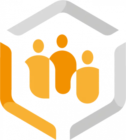 Drei Personen in orange, die das Logo des Kompetenzzentrums symbolisieren.