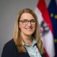 Portraitfoto Staatssekretärin Ulrike Königsberger-Ludwig.